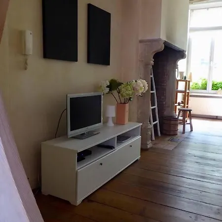Spacious Duplex + Terrace In Ghent. Top Location! 아파트 *