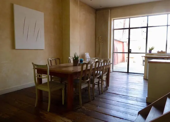 Spacious Duplex + Terrace In Ghent. Top Location! *