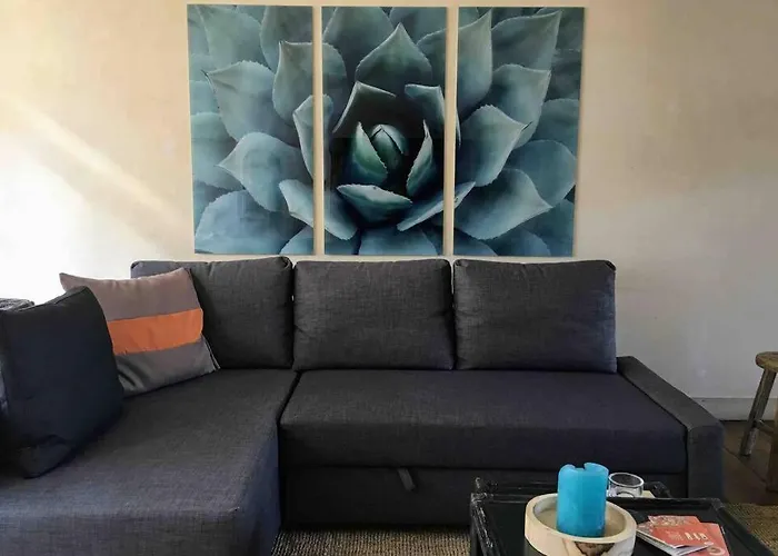 Апартаменты Spacious Duplex + Terrace In Ghent. Top Location!